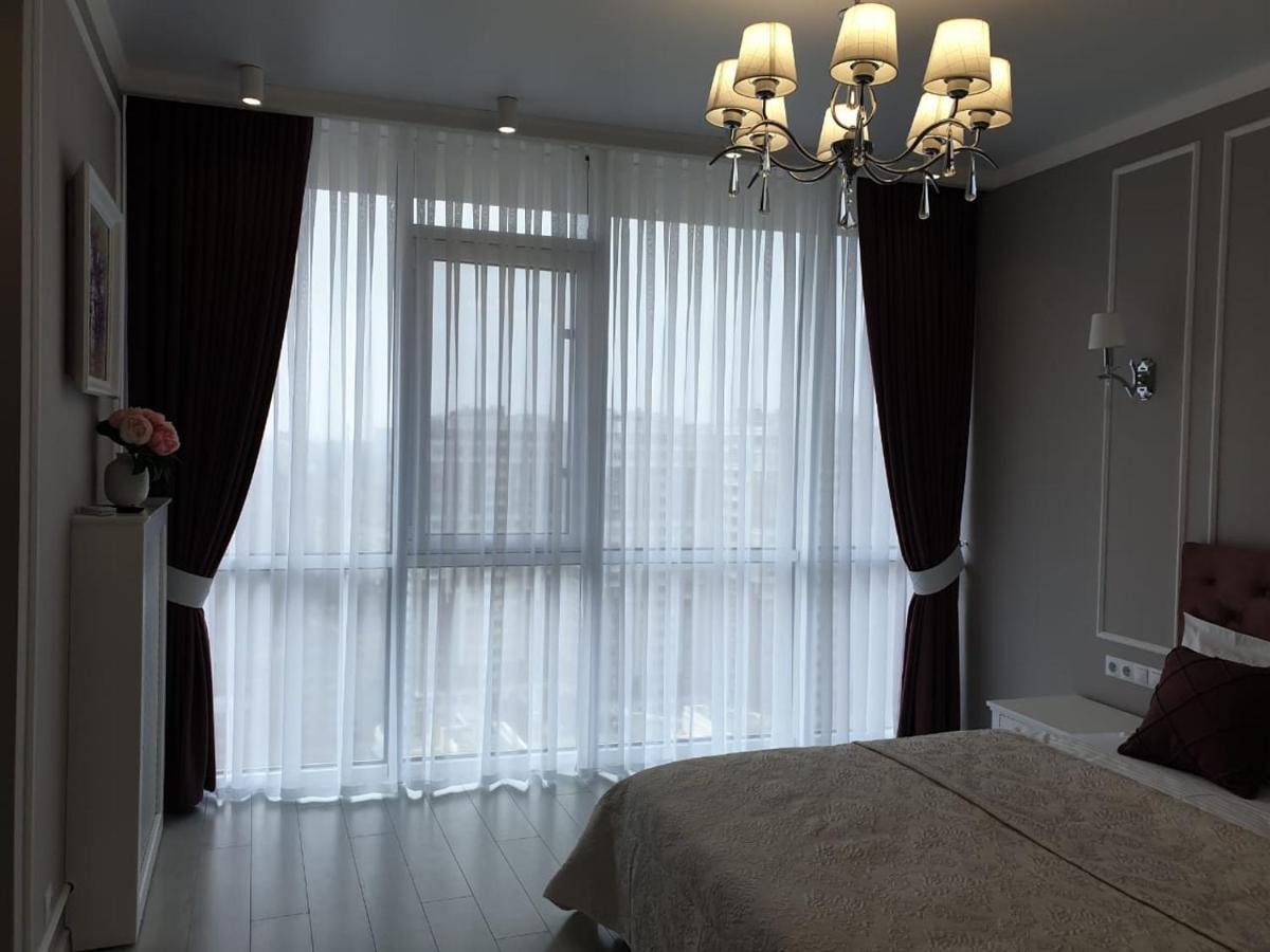 Sunny Apartments Near The Sea On Genuezskaya Odessa Exterior foto